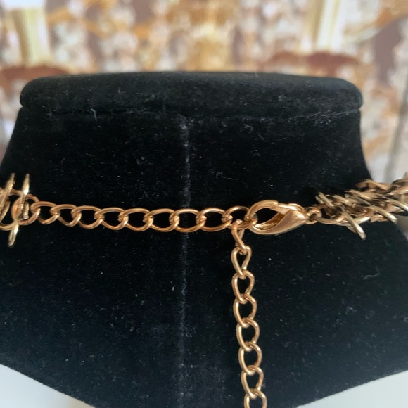 Collar Necklace and Earrings Set- Pink & White - Picture 5 of 10